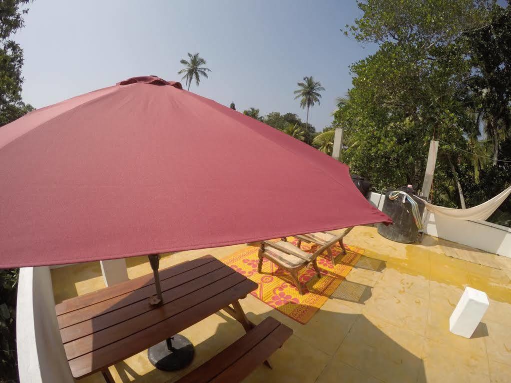 Karma Guesthouse Hikkaduwa Dış mekan fotoğraf